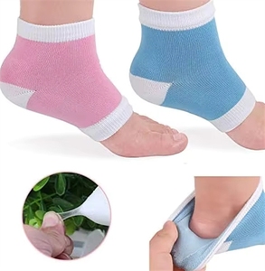 5 paia di calzini idratanti per il trattamento dei talloni screpolati - Trattano rapidamente i piedi secchi. Sollievo dal dolore da screpolature della pelle dei piedi con l'aloe - Product Image 1