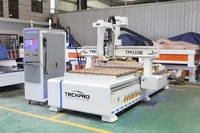Outils linéaires automatiques à 3 axes pour le changement de broche ATC Routeur CNC Machine à sculpter le bois pour porte d'armoire de cuisine en bois