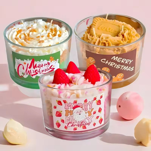 Grandes bougies de Noël en forme de crème glacée, mini bougies parfumées décorées de fraises, vente en gros pour cadeaux de fête - Product Image 1