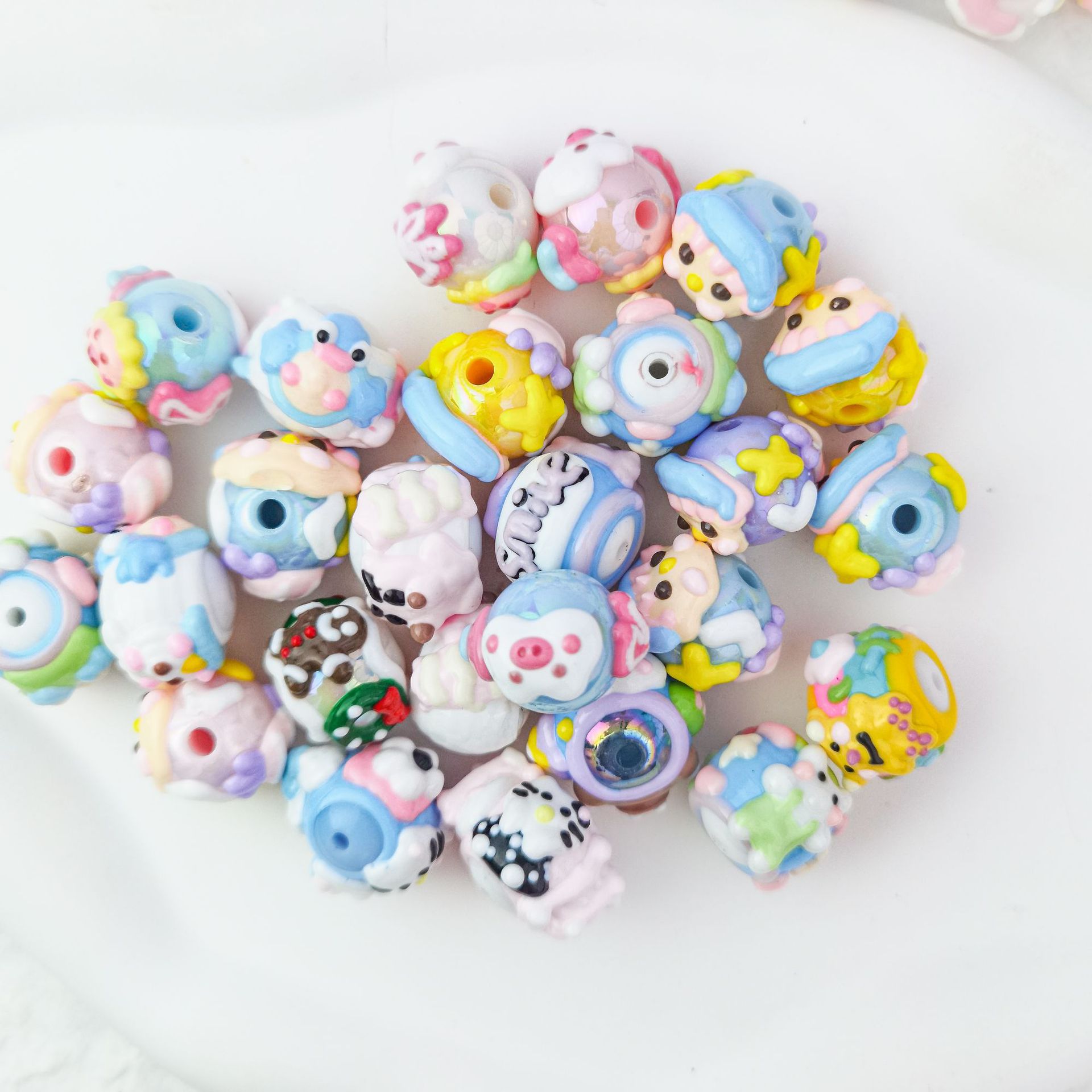 Perles mélangées de dessin animé