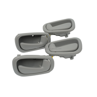 Poignée de porte intérieure de pièces automobiles pour Toyota Corolla 98-02 RH 69205-02050 LH 69206-02050 Poignée de porte de voiture