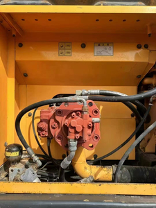 Machines d'excavatrice d'occasion Hyundai 215LC de bonne qualité en vente Machine de construction Hyundai 215LC-7 en vente - Product Image 6