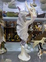 Ornement personnalisable en résine de style nordique, danseuse de ballet féerique avec base florale, statue décorative artistique, cadeau pour la maison ou le bureau