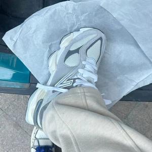 Vente flash en dropshipping, baskets décontractées de haute qualité 9060 pour femmes et chaussures de course pour hommes, style marche, tenis - Product Image 6