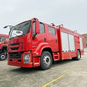 Camion de pompiers ISUZU GIGA 8cbm avec réservoir d'eau et de mousse, extincteur, pompe à incendie - Product Image 3