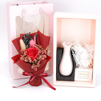 Bouquets de roses et de fleurs séchées éternelles en savon, faits main et pratiques, pour la Fête des Enseignants et la Saint-Valentin