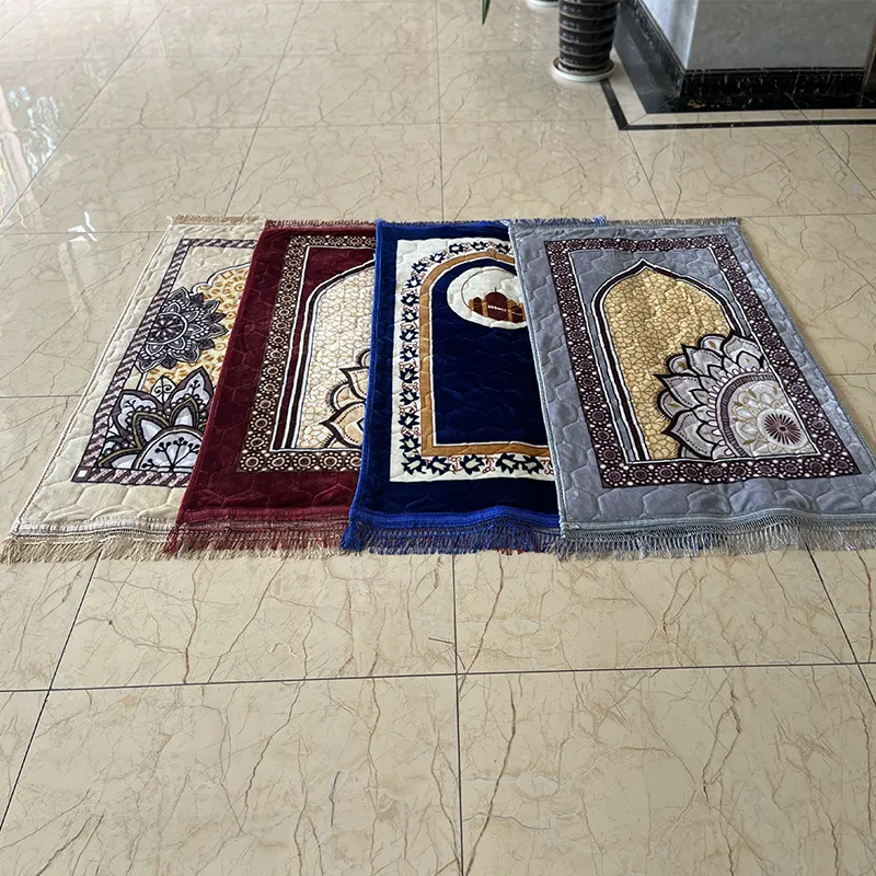 Wholesale Velvet Prayer Rug Soft Plush Turkish Janamaz Sajada Carpet For Men And Women Plain Solid Prayer Mat