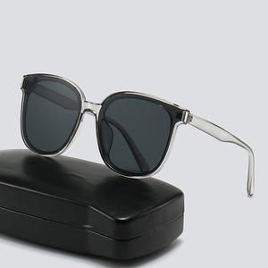 Nouvelles lunettes de soleil unisexes, monture noire en PC, protection UV400, type 3 verres, pour la conduite et l'extérieur, YC2325 - Product Image 4