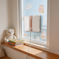Robot de nettoyage de vitres commercial pour hôtels, forte aspiration, pulvérisation d'eau, télécommande, nettoyeur de vitres électrique automatique