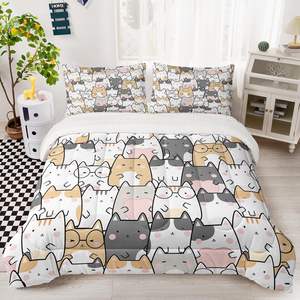 Ensemble de couette de football de style graffiti pour garçons en polaire Sherpa de taille double avec 1 couette et 2 taies d'oreiller - Product Image 4