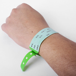 สายรัดข้อมือระบุตัวตนแบบสากล PVC 100 ชิ้น สำหรับผู้ใหญ่ ปรับขนาดได้ - Product Image 2