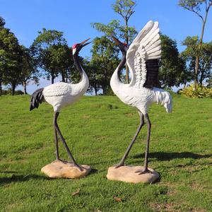 Sculpture de grue simulée Quanfangyuan, oiseau à couronne rouge, décoration de jardin extérieur, ornement de cour - Product Image 4