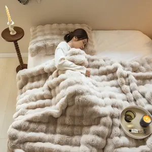 厂家直销保暖托斯卡纳濑鱼毛毯泡沫羊毛毯双层加厚冬季保暖毛毯