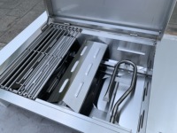 Barbecue de luxe haut de gamme en acier inoxydable à encastrer pour extérieur, gaz GPL/GN/Butane, brûleurs réglables, allumage électronique par impulsion