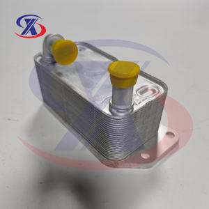 Refroidisseur d'huile moteur pour <span class=keywords><strong>Volvo</strong></span> XC70 II (136) D3 <span class=keywords><strong>D4</strong></span> D5 <span class=keywords><strong>AWD</strong></span> 2.4 2007-<span class=keywords><strong>2016</strong></span> EEP/VV/029A 31325045 - Product Image 2