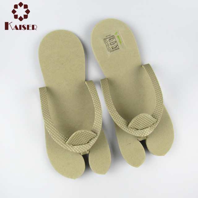 Cute Ladies Flip Flops with EVA Foam Material High Quality Multi-color Beach Slippers