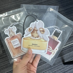 최고 인기 개인 맞춤형 2025년형 차량용 방향제 코튼 페이퍼 고급 크리에이티브 걸이형 방향제 - Product Image 2