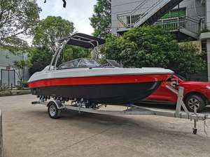 Bote Deportivo de Fibra de Vidrio de 19 pies para 8 Pasajeros, Motor Personalizado, Diseño de Bote de Pesca - Product Image 6