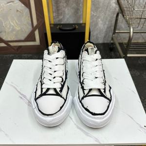 Top-quality Custom Designer Classic Closed Casual <b>Shoes</b> for <b>Men</b> Women Low-top Basketball Running Breathable <b>Waterproof</b> Anti-slip - Product Image 3