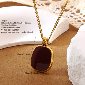 TZ134 Set <span class=keywords><strong>di</strong></span> Gioielli Vintage Placcato <span class=keywords><strong>Oro</strong></span> 18K con Smalto Bordeaux Irregolare - Collana con Ciondolo e Orecchini a Perno in Acciaio Inossidabile per <span class=keywords><strong>Donna</strong></span> - Product Image 5