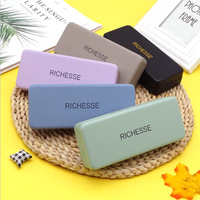 Étui à lunettes en métal pour lunettes de lecture et de soleil, boîte de rangement rigide en fer pour lunettes optiques avec couleur et logo personnalisables