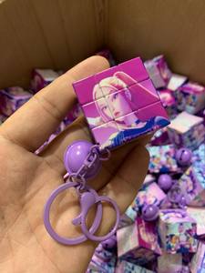 Llavero Mini Cubo <span class=keywords><strong>de</strong></span> Demon Hunters & <span class=keywords><strong>Saga</strong></span> <span class=keywords><strong>de</strong></span> K-POP, 3.5cm, Acrílico, Colgante <span class=keywords><strong>de</strong></span> Estilo <span class=keywords><strong>Anime</strong></span> - Product Image 2