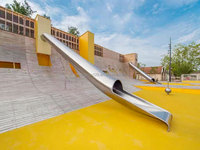 Toboggan d'aventure commercial haut de gamme personnalisé en acier inoxydable pour enfants, idéal pour les parcs d'attractions extérieurs et l'usage domestique