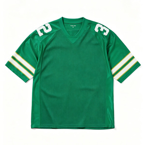 Maillot de football personnalisé vert en mesh, col en V, manches courtes, impression sublimée, anti-humidité, léger, haut de sport pour homme adulte - Product Image 1
