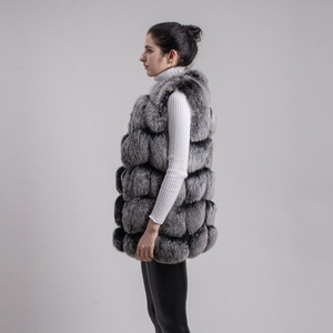 YY8046 Gilet Invernale da Donna in Vera Pelliccia di Volpe Naturale di Alta Qualità - Product Image 3
