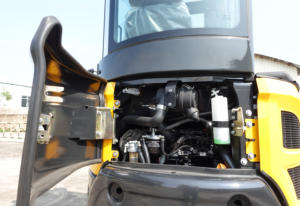 Mini-excavatrices Changlin avec cabine, fabricant de micro-excavatrices, EPA 1 tonne, 2 tonnes, 2,5 tonnes, 3 tonnes, 4 tonnes - Product Image 4