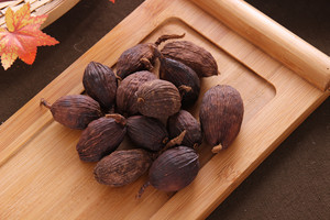 Premium Black <strong>Cardamom</strong> Amomum Subulatum Raw Aromatic Spices <strong>Exported</strong> in Bulk From <strong>India</strong>