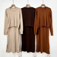 Ensemble deux pièces en tricot de haute qualité pour femmes, col rond, manches longues, jupe midi à fente latérale, couleur unie, coupe classique, tenue décontractée