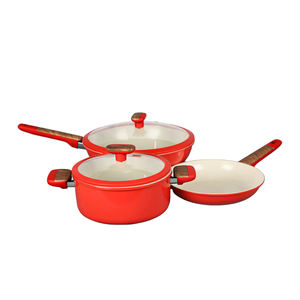 Batterie de cuisine en céramique rouge 5 pièces la plus vendue poignée moderne en bakélite douce au toucher en acier au carbone de haute qualité pour la cuisine à domicile - Product Image 1