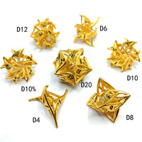 Le jeu de dés évidés de 7 pièces en feuille d'or exquis et créatif convient au jeu Dragon et Dragon du MDN
