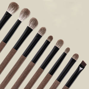 Ensemble de pinceaux de maquillage de luxe 9 pièces XGF en poils de chèvre doux et naturels, manche en bois de noyer, logo personnalisé - Product Image 2