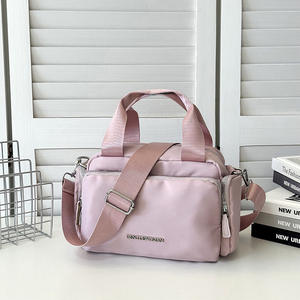 Nouveau sac à bandoulière en nylon pour femmes, grande capacité, élégant, style coréen, chaîne légère, décontracté, design multicouche - Product Image 4