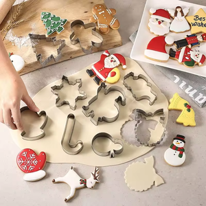 Moule à biscuits de Noël <span class=keywords><strong>Bonhomme</strong></span> en pain d'épices/Arbre/Flocon de neige <span class=keywords><strong>Emporte</strong></span>-pièces en acier inoxydable - Product Image 1