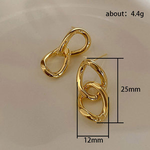 Orecchini a Perno a Forma di Ape Carina per Donne, Mini Accessori per Orecchie a Forma di Animale per Uso Quotidiano - Product Image 3