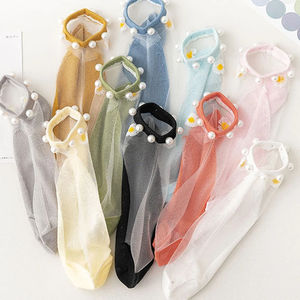 Lot de chaussettes de yoga en gros respirantes et fines pour femmes et jeunes filles, style floral, en dentelle, courtes, antidérapantes, pour l'été - Product Image 2