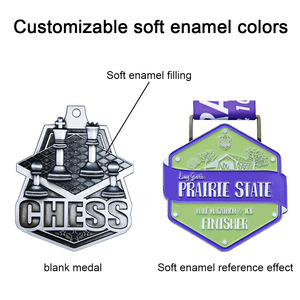 Medaglie di Scacchi Tradizionali Personalizzate Placcate <span class=keywords><strong>in</strong></span> Oro per 1°, 2° e 3° Posto - Product Image 4