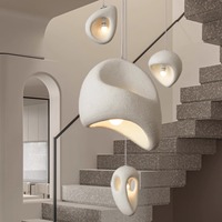 Lustre d'escalier de Style Wabi-Sabi Lampe de maison japonaise créative pour B & B Duplex Loft Matériau en résine et plumes de taille moyenne