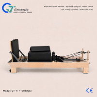 Machine de Pilates Reformer en bois d'érable avec barre à ressort réglable et barre de pied interne, équipement d'entraînement du tronc pour studio professionnel