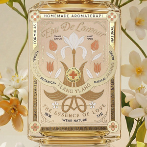 Etichetta Adesiva Personalizzata di Lusso per Profumi Vintage, Carta Goffrata con Lamina Dorata per Confezioni di Bottiglie di Profumo - Product Image 3