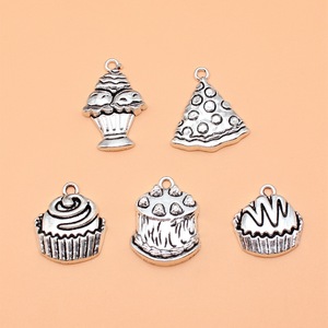Gangan Juego de accesorios para colgantes pequeños de <span class=keywords><strong>pizza</strong></span> con forma de copa de hielo de 5 piezas, 1 pieza cada uno, aproximadamente 11g - Product Image 1