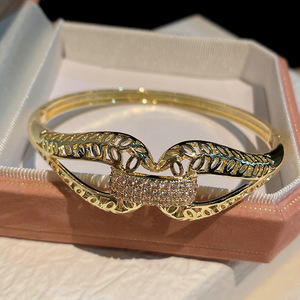 European Fashion Women's Zircon Inlaid <b>Bangle</b> Gold And <b>Silver</b> Zinc Alloy <b>Bracelet</b> For Party Jewelry Accessory - Product Image 3