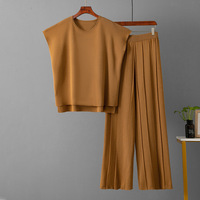 Ensemble deux pièces d'été pour femmes Taille unique en tricot à manches courtes Pull-over confortable Pantalon décontracté Mode Costume ample