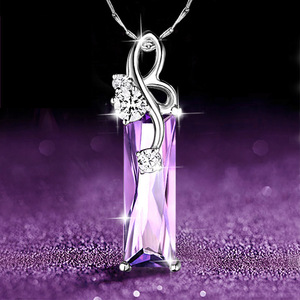 Collana con Pendente in Cristallo di Ametista, Argento 925 Placcato Rodio, Design Geometrico, Lussuoso Accessorio Quotidiano per Donne, Catena a Serpente - Product Image 1