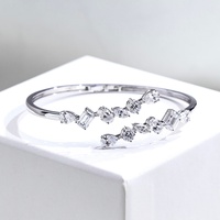 Bracelet de fiançailles et de mariage personnalisé MSB-648 en or 18 carats avec diamants fantaisie de forme spéciale, diamants cultivés en laboratoire