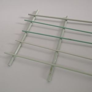 Tiges rondes en fibre de verre de différentes tailles. Utilisé comme clôture pour protéger le bétail. - Product Image 2