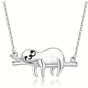 Collana con ciondolo simpatico pappagallo pigro da donna, catena girocollo con charm animale, gioiello alla moda, idea regalo - Product Image 1